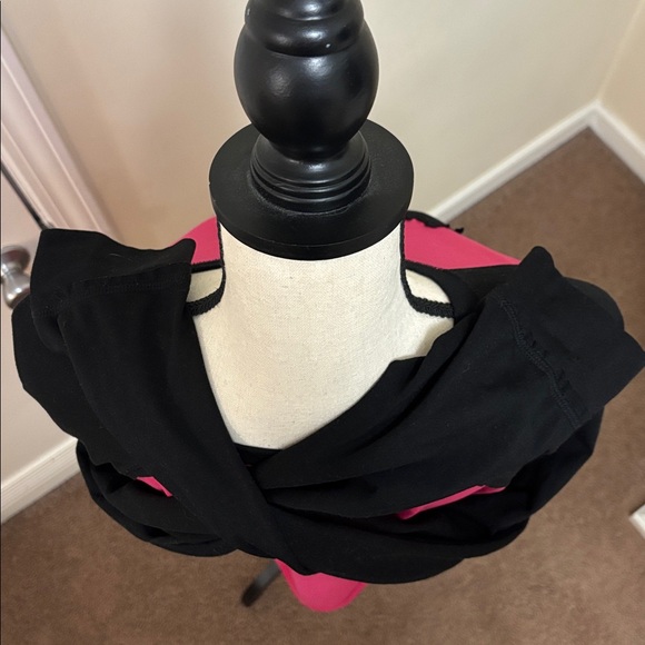 Cowgirl Tuff Fuchsia and Black Top size X-Large - Picture 7 of 8